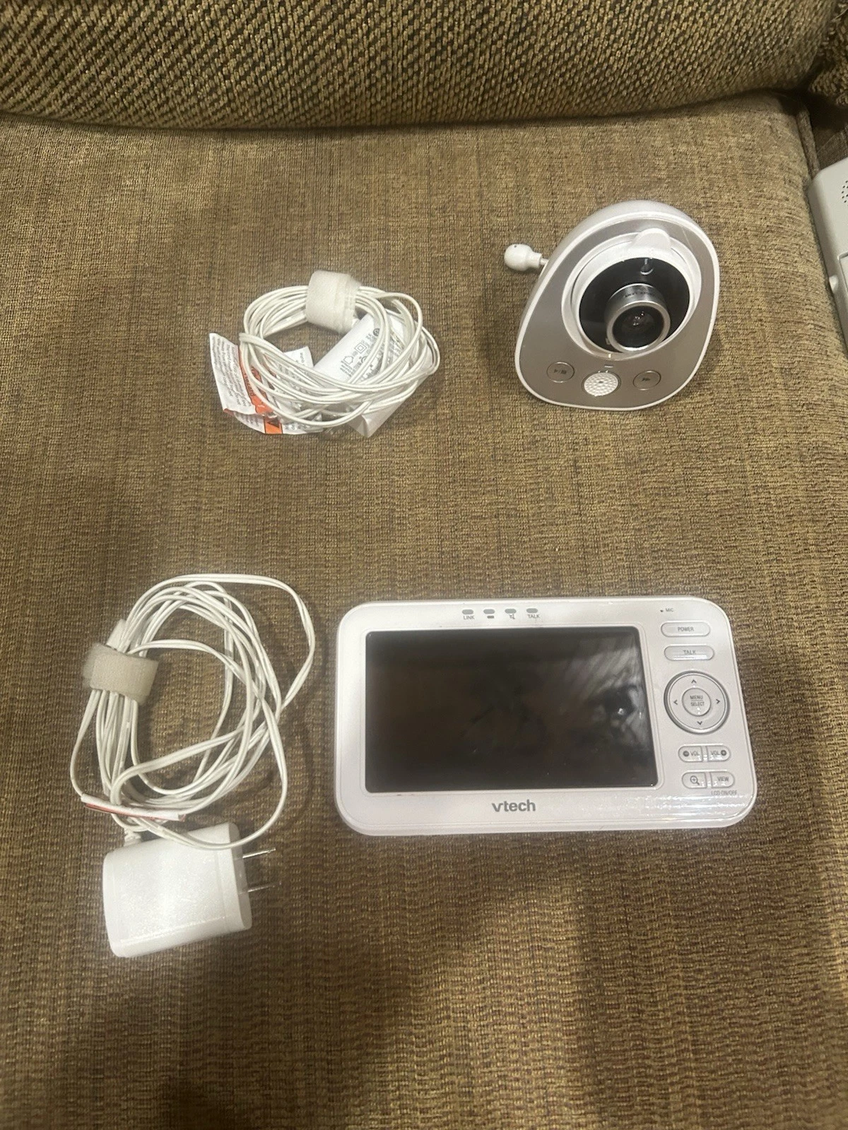 VTech VM3251 2.8 inch LCD Baby Monitor With Camera