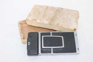 F Vintage Polaroid SX70 Land Camera Sonar Auto Focus Foam Packaged