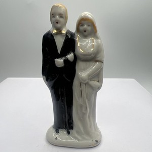 Antique Porcelain Wedding Cake Top Bride and Groom Occupied Japan 3.75”
