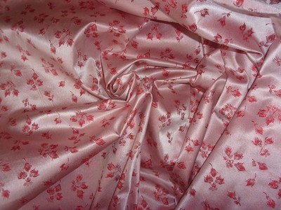 Light Pink with Pink Rosebuds Brocade 1 Yd x 45  W Acetate/Metallic Dry Clean