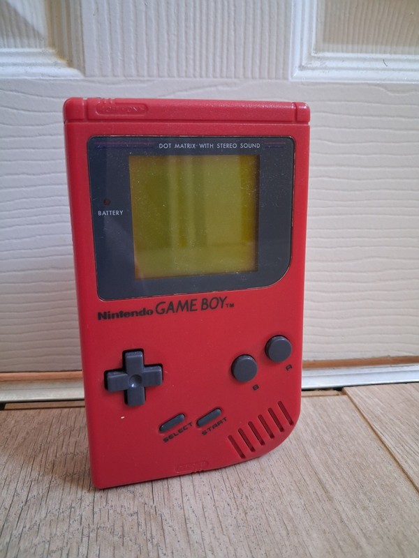 Nintendo Game Boy Original DMG-01 Play It Loud Edition In Red with Games