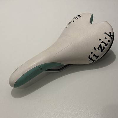 Fizik Aliante 8 Sattel - leichter Performance Fahrradsitz Bianchi Colourway
