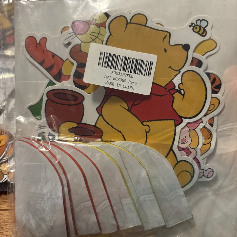 Toppers para cupcakes Winnie The Pooh 48 piezas con 7 piezas decoraciones para pasteles de panal Foto 3 de 3