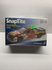 Havoline T-Bird Race Car #28 Plastic Model Kit 1:32 Scale Snap Together Sealed