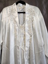 Vtg Dentelle Off White Nightgown  Robe Silky Floral Embroidery Long Sleeve NWT