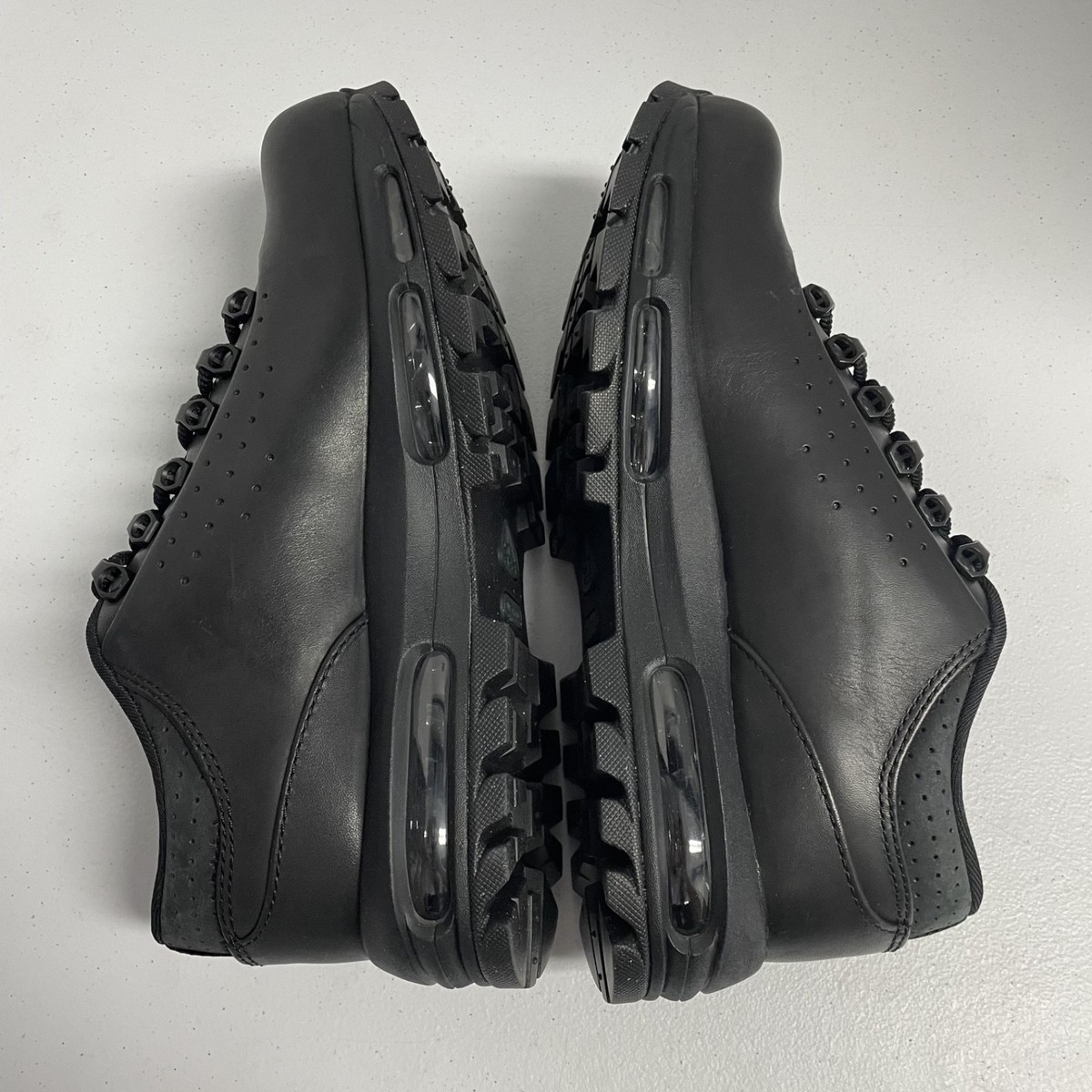 Nike Air Max Goadome Low Black IQ0641 001 Size 8.5 Low Top Boot Leather Winter — product photo 4 of 9