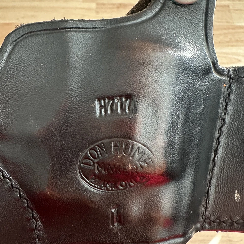 Funda de cinturón negra ocultación Don Hume H717 No.3 para marco en J S&W derecha Foto 3 de 4
