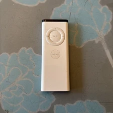 Apple iPod Remote Control A1156 - White - May Need New Battery