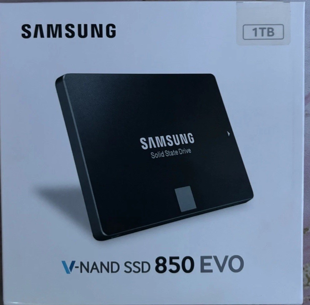Samsung SSD 850 EVO 1 TB,Internal,2.5 inch (MZ-75E1T0B/AM) Solid