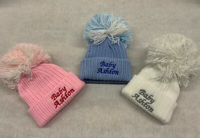 Personalisierte Unisex Baby Junge Mädchen Mütze Strick Bommel Baby Dusche Geschenk Name Jahr