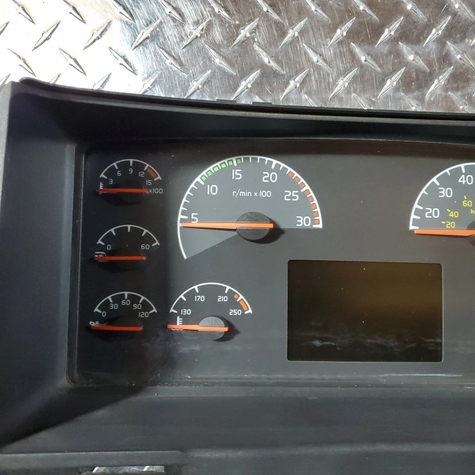 Cuadro de instrumentos Volvo VNL 2006 P/N: 21852001-P01 Foto 3 de 4