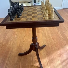 Vintage 1959 E.S. Lowe Renaissance Chess 31 pcs with 3 legs retro accent table