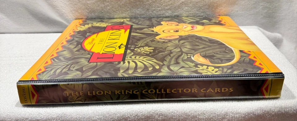 Juegos de cartas coleccionables Disney's Lion King series 1 y 2 con carpeta con juego de 2 promociones Skybox Foto 3 de 4