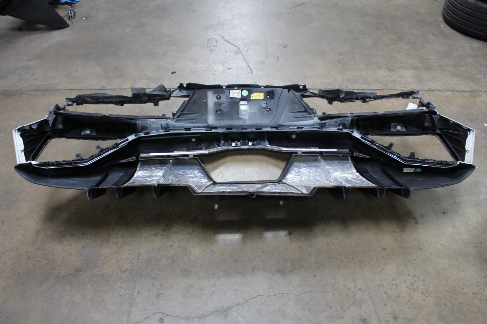 Lamborghini Aventador, Rear Bumper Cover w/Valance, DMG Used, P/N 470807511AA