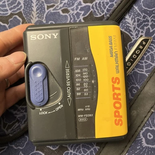 Vintage SONY Walkman Cassette Tape Player with AM FM Radio Sports Version Gray
