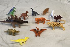 Plastic safari animal  Dinosaurs Lot of 12