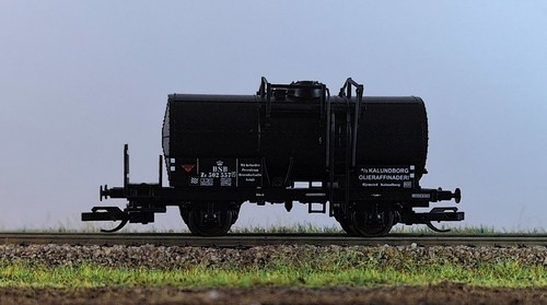 TT Kesselwagen "Kalundborg Olieraffinaderi A/S" DSB Ep.III Tillig 95773 | Zustand: Neu