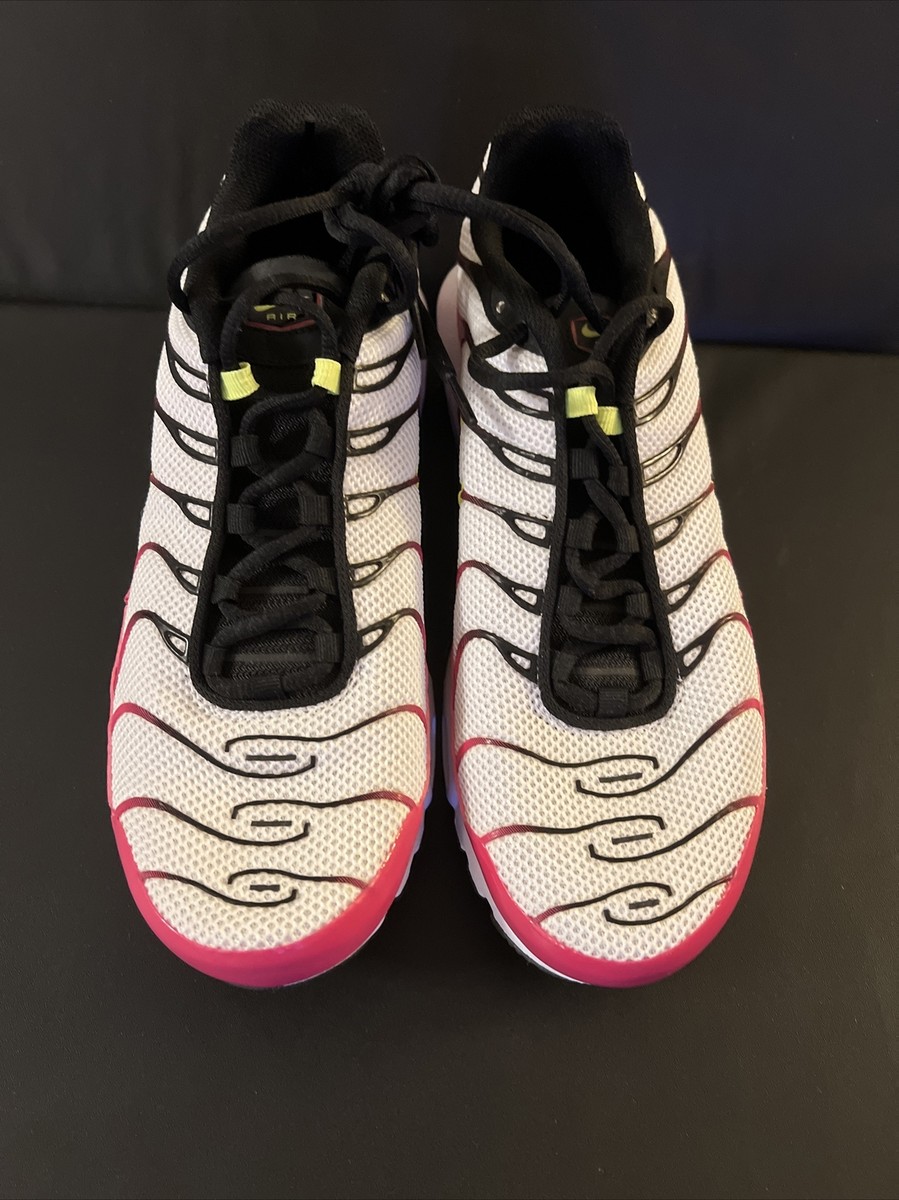 NIKE Air Max Plus ピンク Nike Air Max Plus Pink Black Sneakers Lifestyle HJ9743-601 Women's