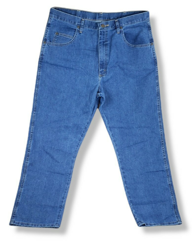 Wrangler Men's Trail Trekker Relaxed Fit Wrangler Rugged Wear Stonewashed  38X30