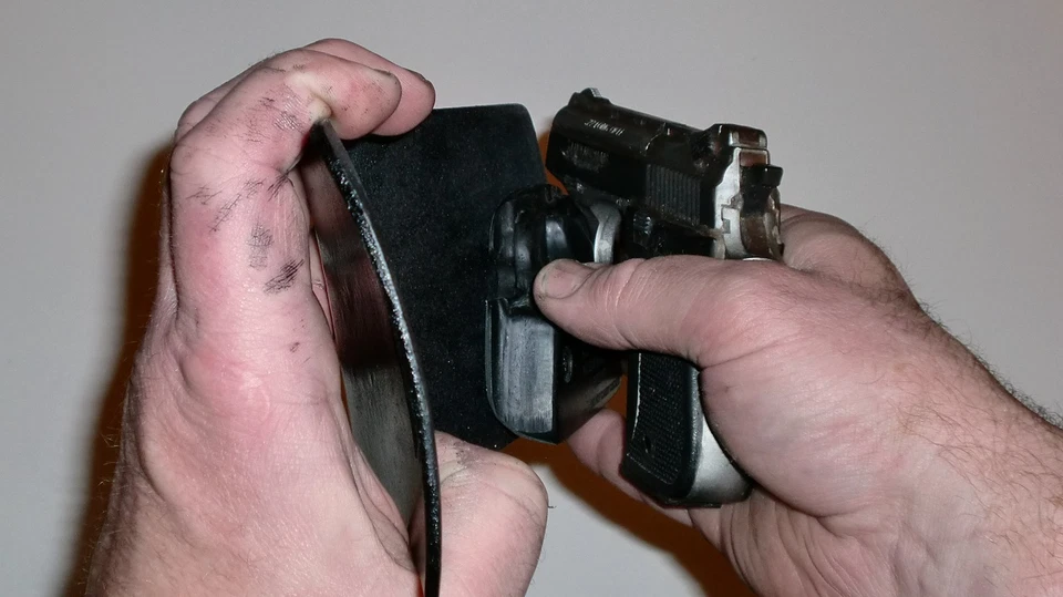 Kevin's Wallet/Pocket Holster - Phoenix Arms HP22/25 - Image 4 of 4