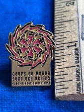 Ski Mont Ste-Anne Mountain skis Surf des Neiges World Cup Lapel Pin
