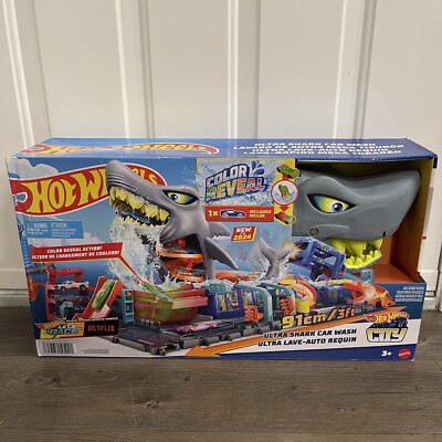 Hot Wheels City Ultra Shark Car Wash Playset with Color Reveal Kids Toddler Gift