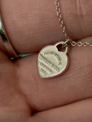 TIFFANY & Co. Return to Tiffany Red Double Heart Tag Pendant