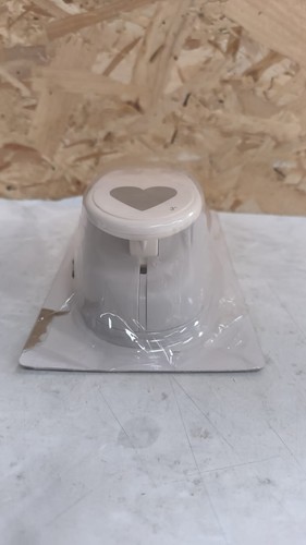 Rayher Paper Craft Punch with Heart Design, Lever Punch for Card Making 7.5cm, 3 - Picture 4 of 8