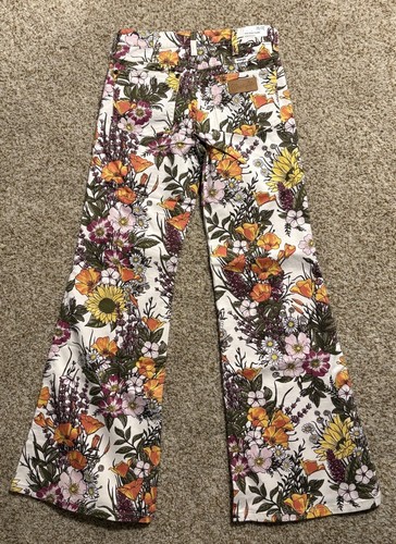 Wrangler Wanderer 622 Floral Print Mid Rise Flare Jeans Size 25 x 34 - NEW - 第 1/4 張圖片
