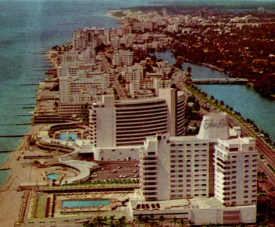 Vintage Postcard WB Aerial View Fontainebleau Hotel Row Indian Creek Eden Roc