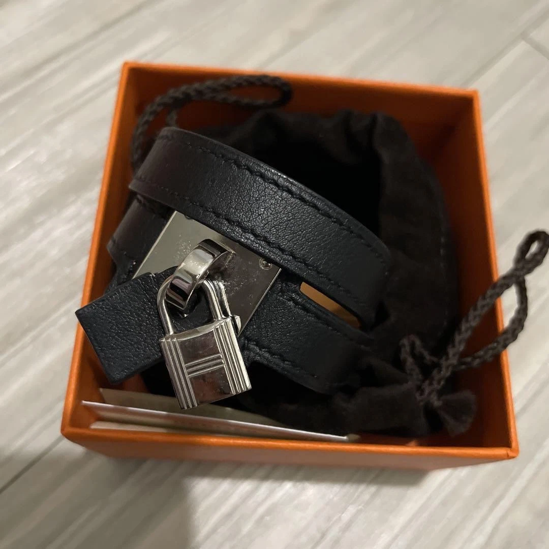 HERMÈS Bracciale Hermes in pelle nera Francia u