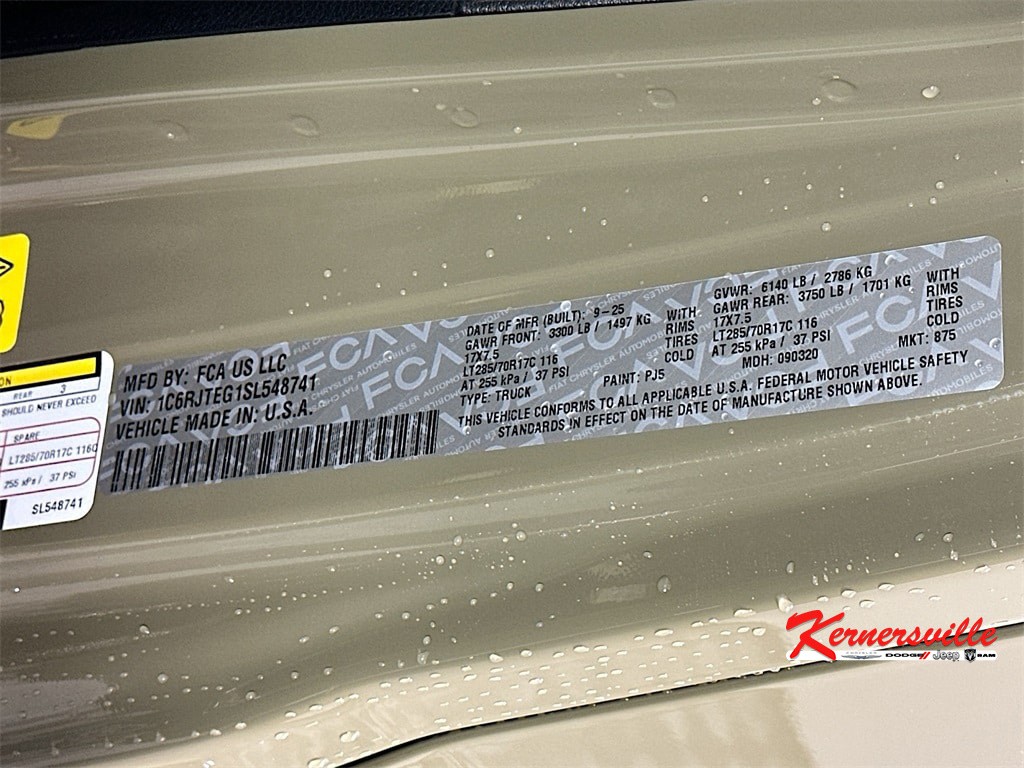 2025 Jeep Gladiator Mojave X 4WD 4dr Pickup Truck Leather Heated Seats