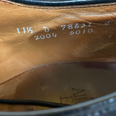 Allen Edmonds Byron 2004 Black Balmoral Quarter-Brogue Cap Toe Oxford 11.5D Allen Edmonds Byron 2004 Black Balmoral Quarter-Brogue Cap  main image 3