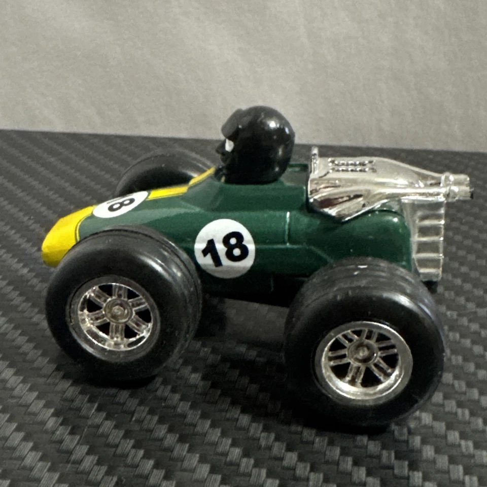 2002 New Ray Diecast Friction Car 2.5" Green #18 Race Car Pull Back - Image 3 of 4