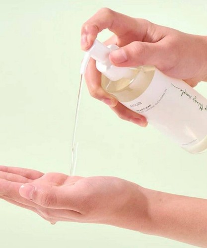 ANUA Heartleaf Quercetinol Pore Deep Cleansing Foam (150 ml) - Picture 57 of 106