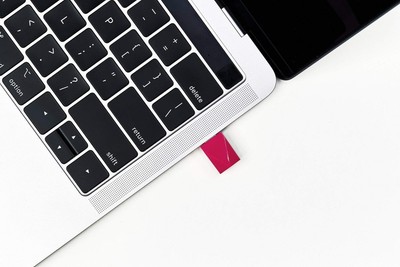Luna Display Usb-C Astropad Laptop Screen Extender Make Your Ipad  