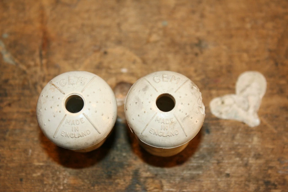 Bicicleta Muscle de Colección GEM Inglaterra Blanco Manillar Barra Extremo Tapones Tapones Tapones Foto 3 de 4