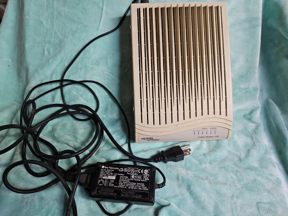 Vintage Nortel Networks cable modem 100 Great condition still works Made In USA - Image 2 of 4