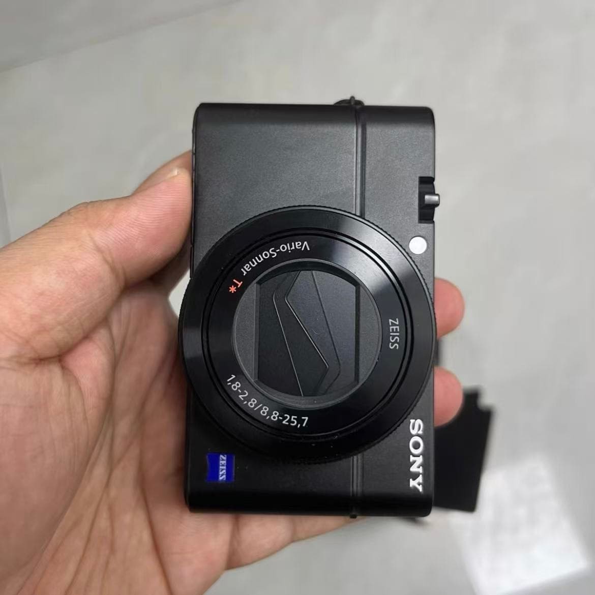 Sony Cyber-shot DSC-RX100M4 IV Digital Camera W/SD Card Charger | eBay
