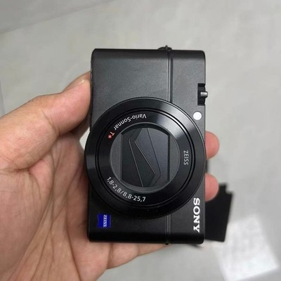 Sony Cyber-shot DSC-RX100M4 IV Digital Camera W/SD Card Charger | eBay