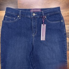 Gloria Vanderbilt Amanda Jeans 6 Average Heritage Fit Tapered New