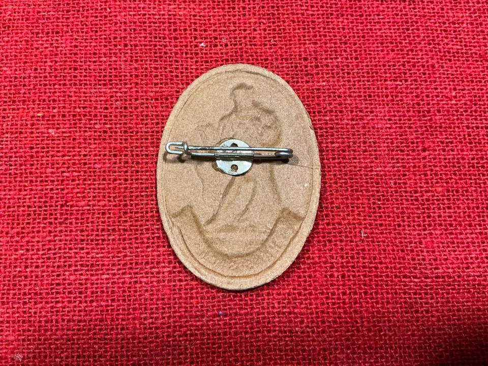 HANS SACHS WHW (ALIVIO DE INVIERNO) TARJETA DE RECAUDACIÓN DE FONDOS EN RELIEVE dramaturgo y poeta alemán Foto 3 de 3