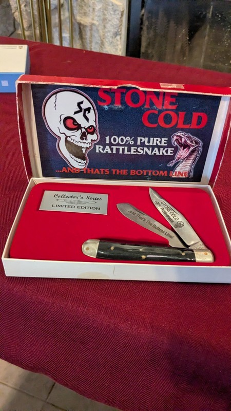Vintage 90s Stone Cold Steve Austin Rattlesnake Limited Wrestling Knife