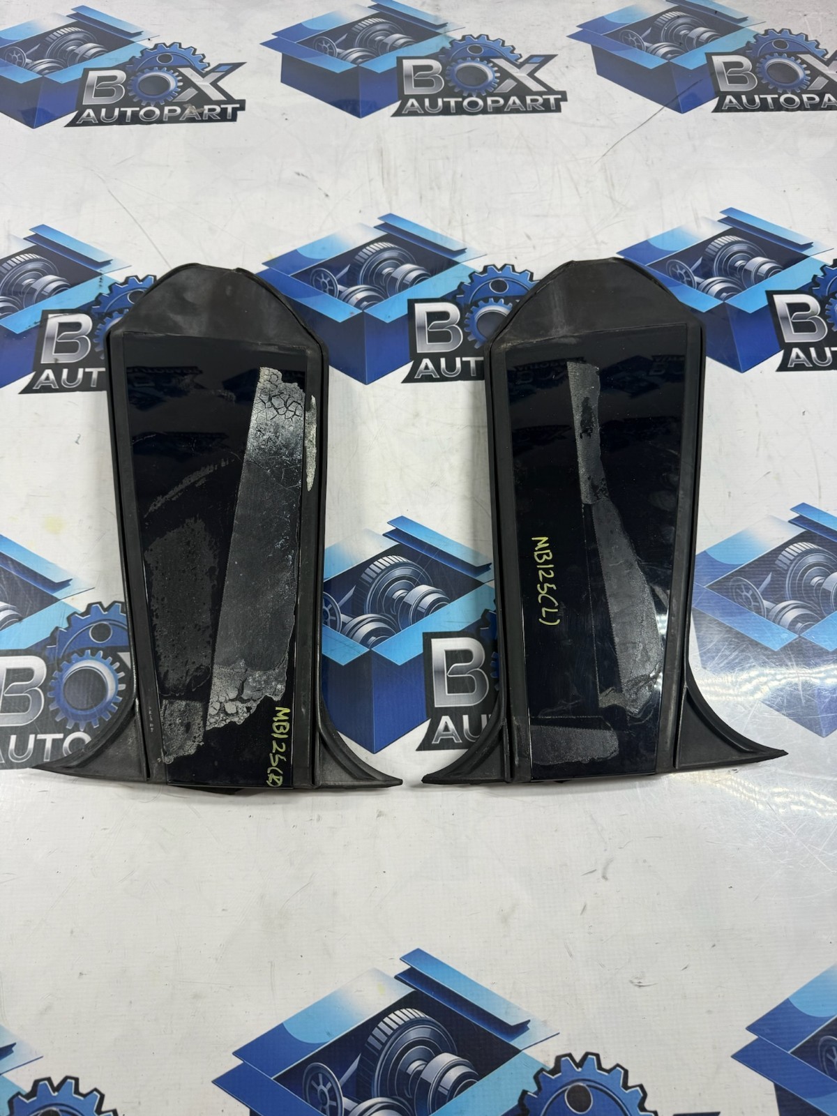 2014-2019 MERCEDES CLA250 REAR C PILLAR GLOSS COVER PAIR LH RH A1176900179 OEM