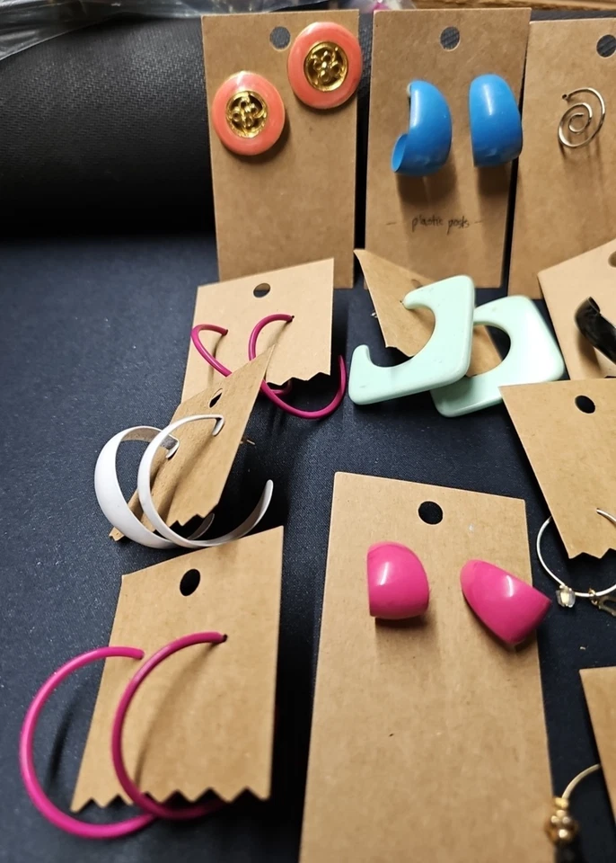 Earrings Lot of 14 Mix Earrings Enamel, Hot Pink ,Blue, Unbranded, Gold tone - Image 3 of 4