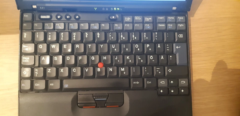 IBM ThinkPad X41 Pentium m 1.6Ghz SSD - Image 3 of 4