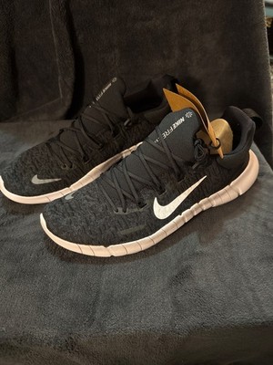Size 10 - Nike Free Run 5.0 Black White