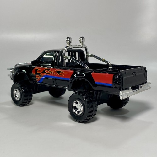 Toyota Hilux 4WD Large Scale Diecast Pickup Truck Diapet Matchbox Super Kings - Picture 16 of 24