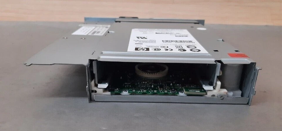 HP PD003-20103 StorageWorks LTO-3 Ultrium 920 Tape Drive (435247-001) - Image 4 of 4