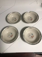 International Marmalade Set Of 4 Soup Bowls Excellent Condition.